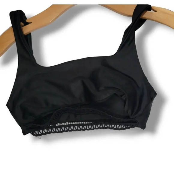 Women’s Black Pullover Bikini Swim Top with Removable Cups - Small - Picture 1 of 8